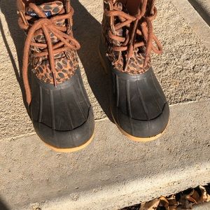 Girls size 12, Sperry duck boots. Gently used